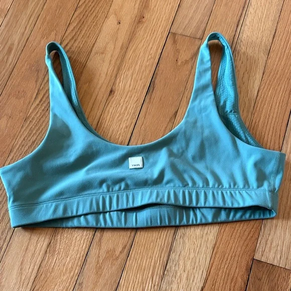Vuori Ocean Blue Sports Bra - Picture 1 of 2